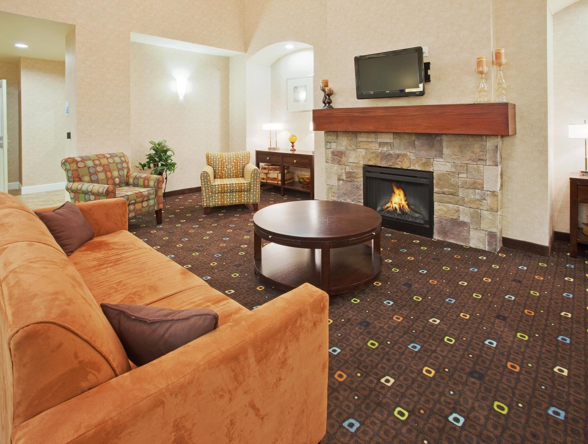 Holiday Inn Express Lodi By Ihg Exterior photo