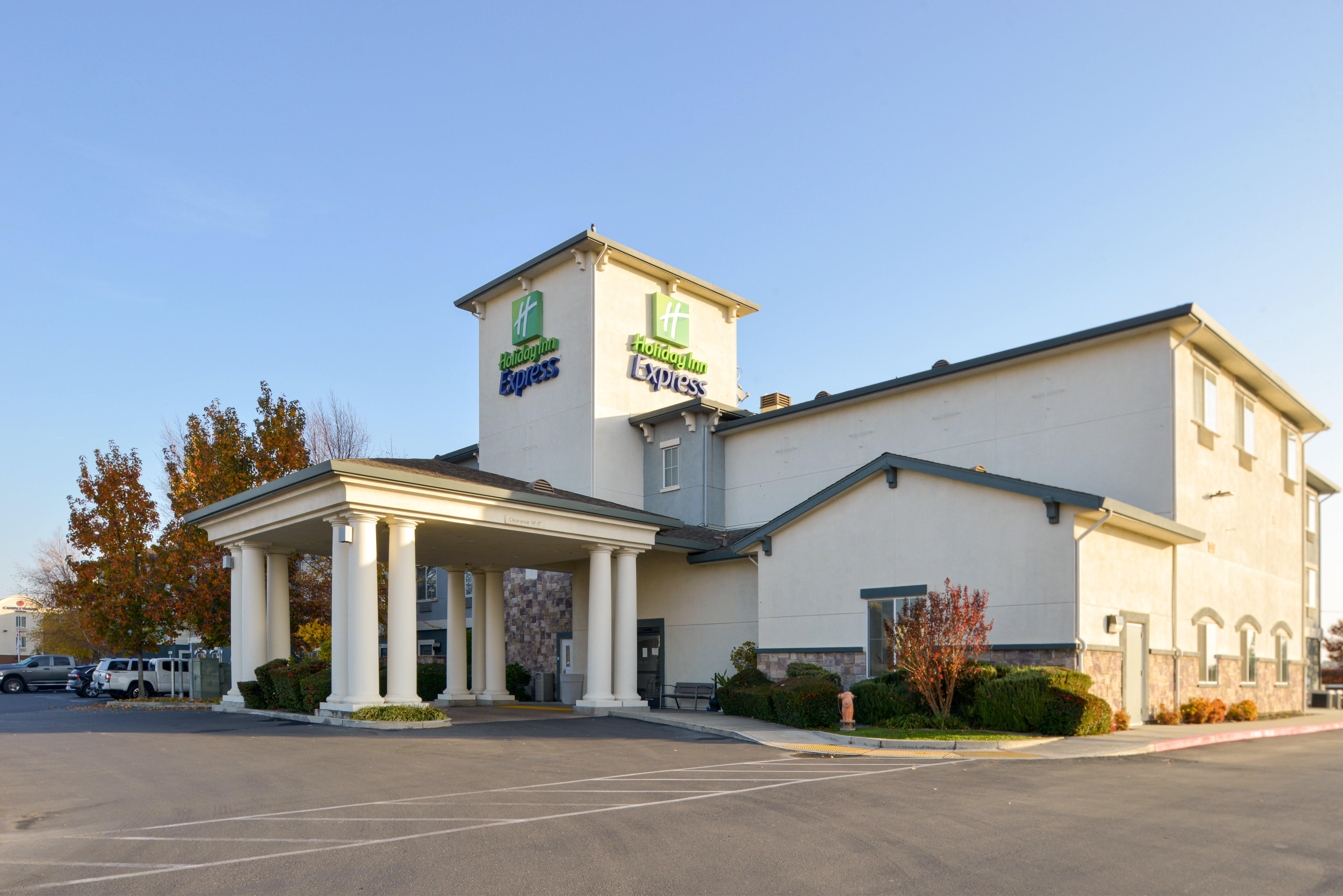 Holiday Inn Express Lodi By Ihg Exterior photo