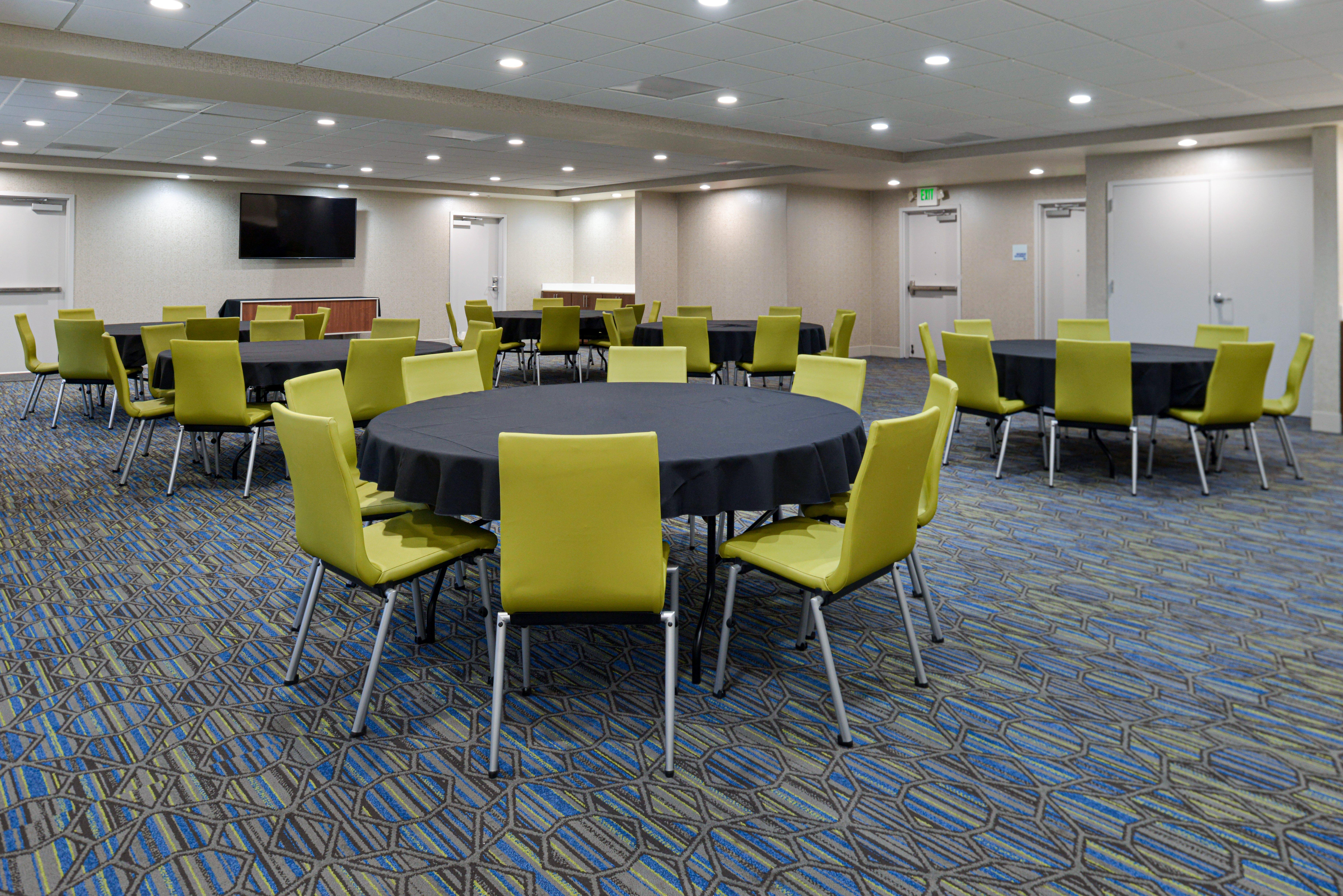 Holiday Inn Express Lodi By Ihg Exterior photo