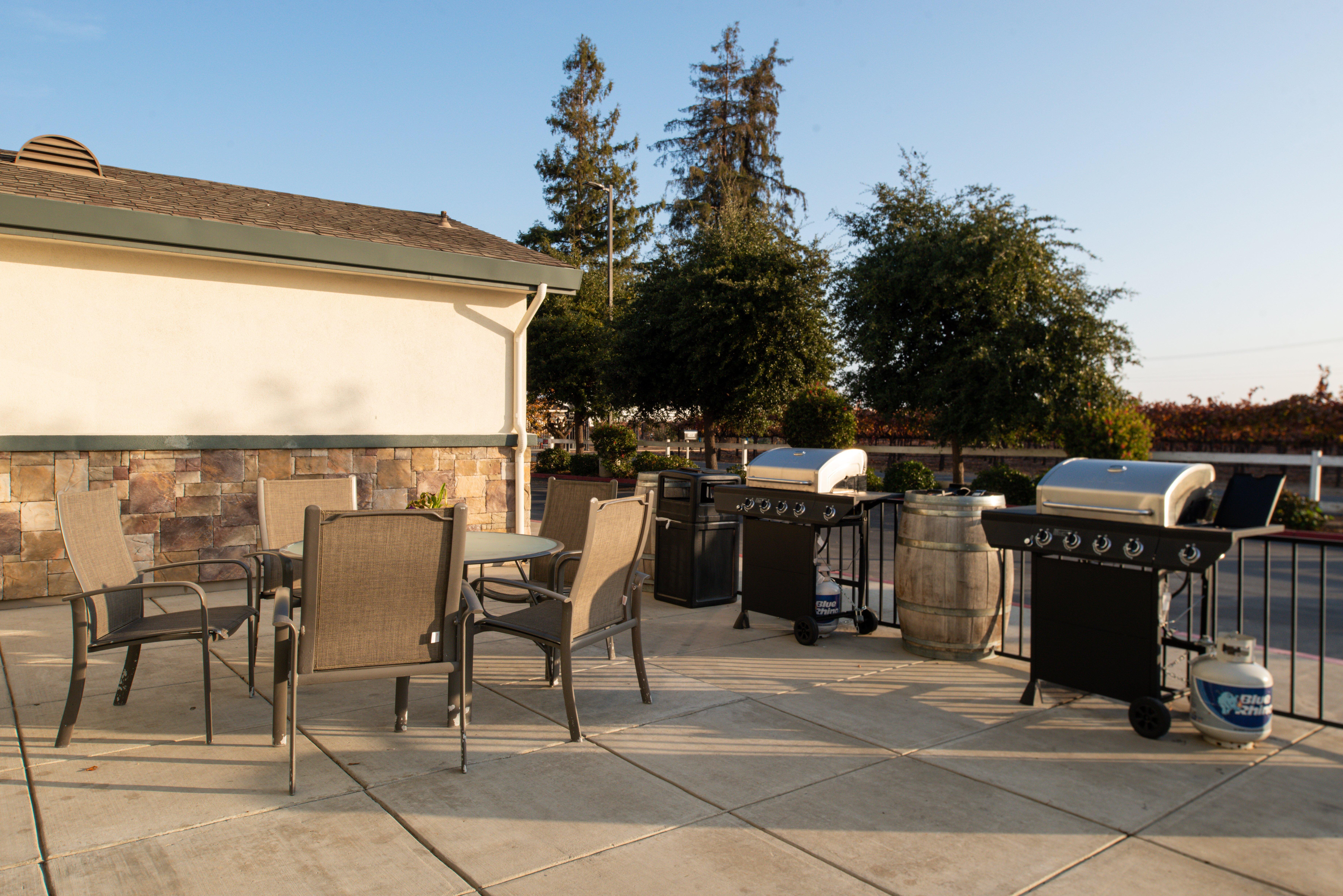 Holiday Inn Express Lodi By Ihg Exterior photo